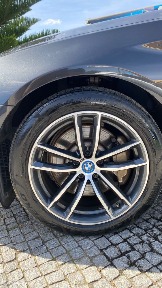 BMW 530 e Pack Desportivo M - 17