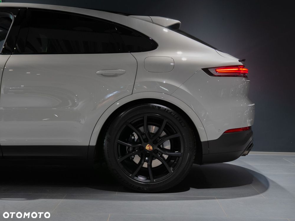 Porsche Cayenne S E-Hybrid PHEV - 9