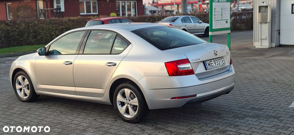 Skoda Octavia 1.6 TDI Ambition - 7