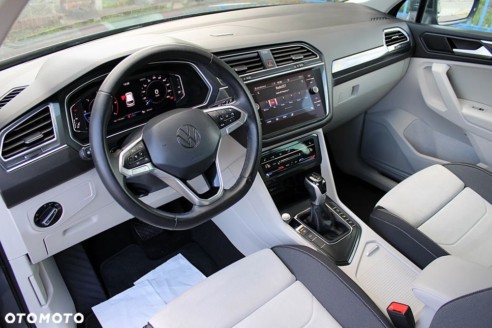 Volkswagen Tiguan - 15