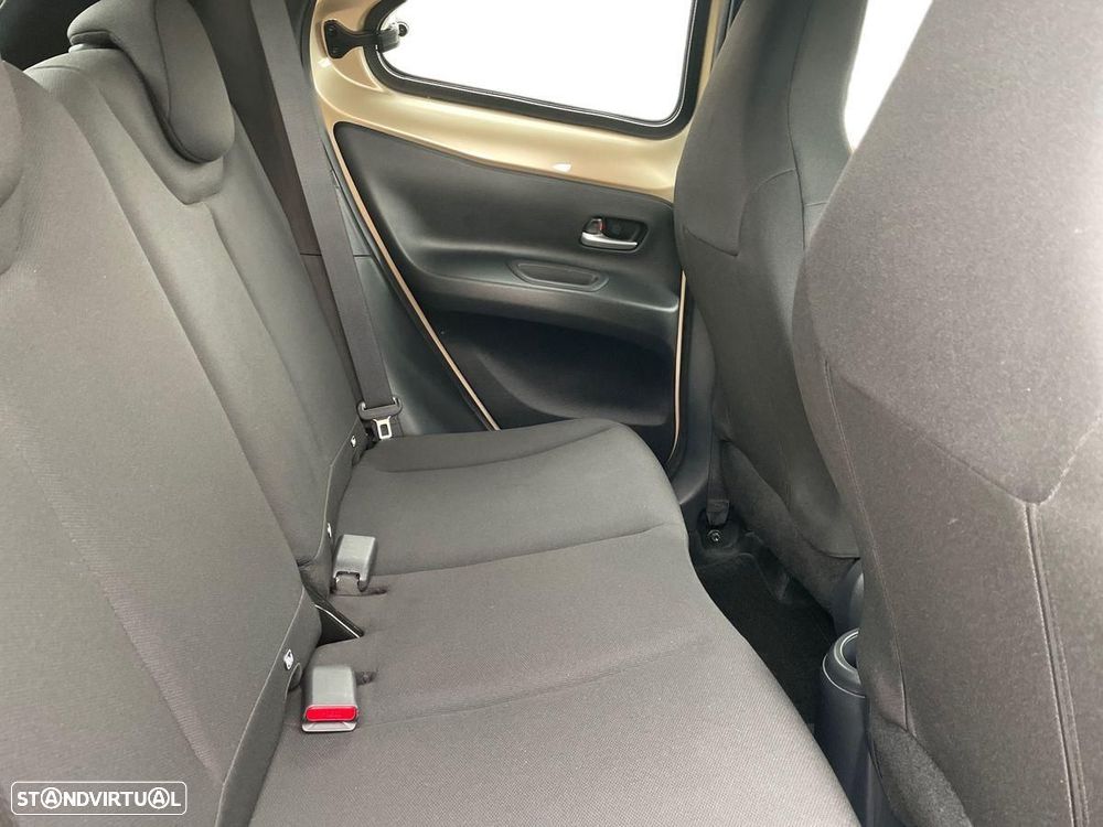 Toyota Aygo X 1.0 Pulse - 8