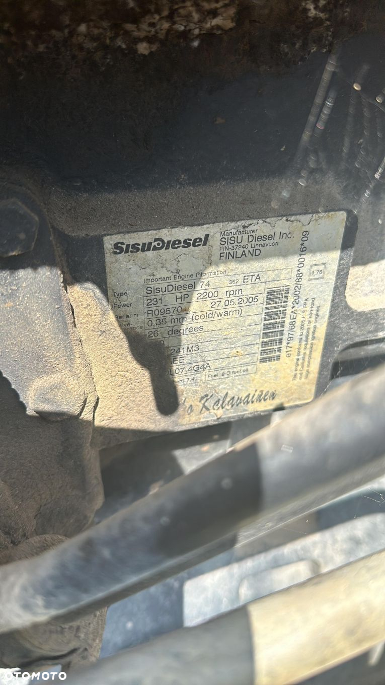 Massey Ferguson 6499 silnik SisuDiesel 74 ETA przystawka sprężarki powietrza - 3