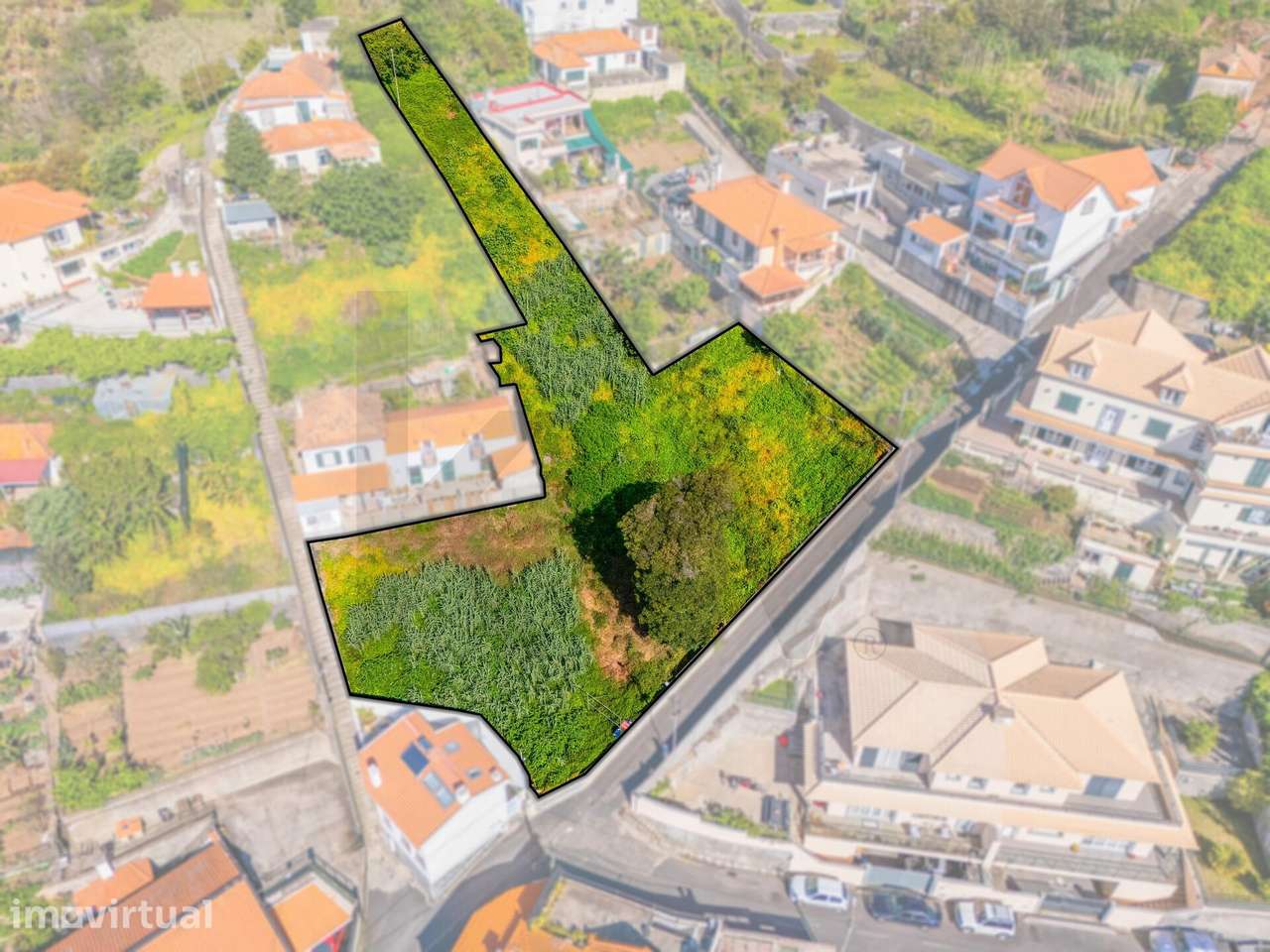Oportunidade Única em Santo António: 1.720m2 com Potencial de Construç - Grande imagem: 4/24