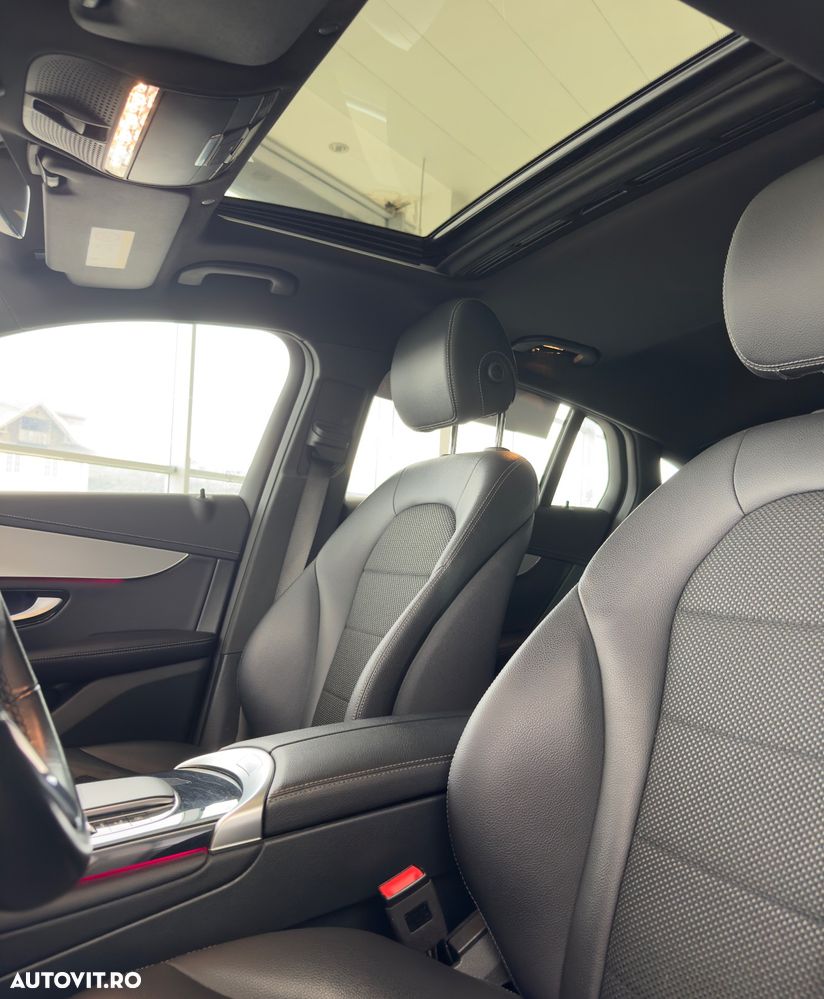 Mercedes-Benz GLC Coupe 300 e 4MATIC - 13