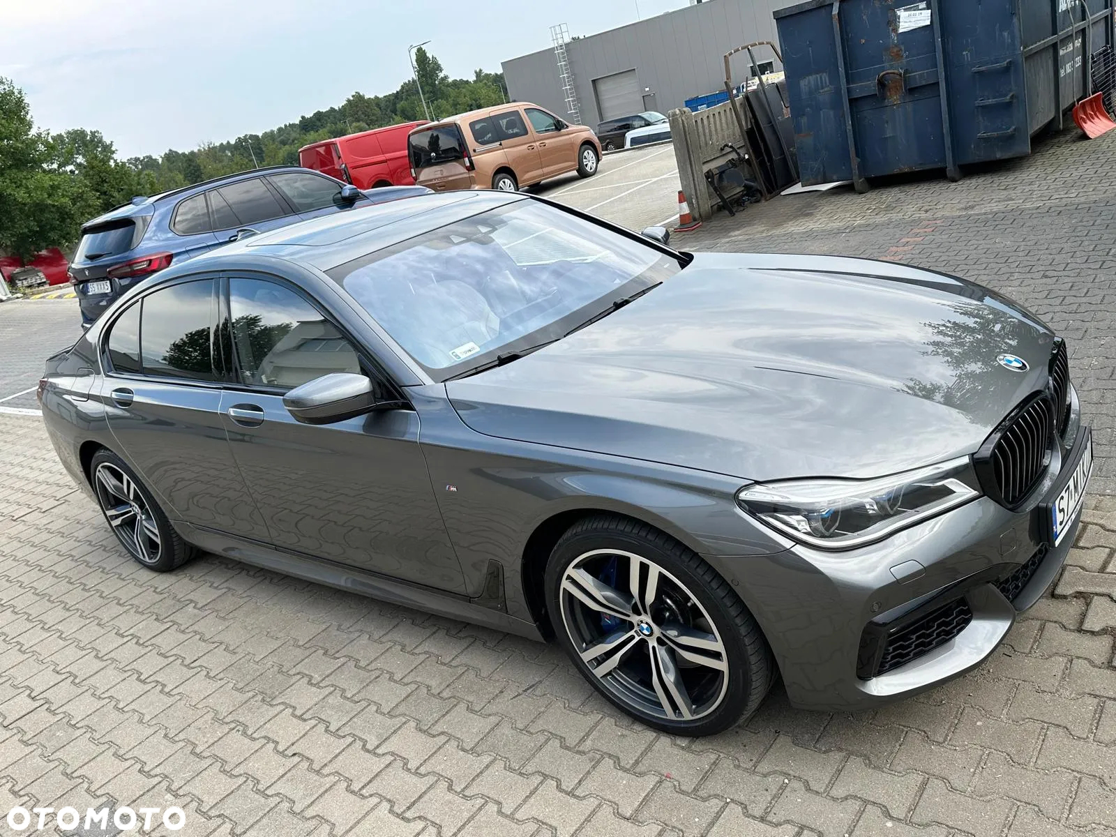 BMW Seria 7 750i xDrive - 4