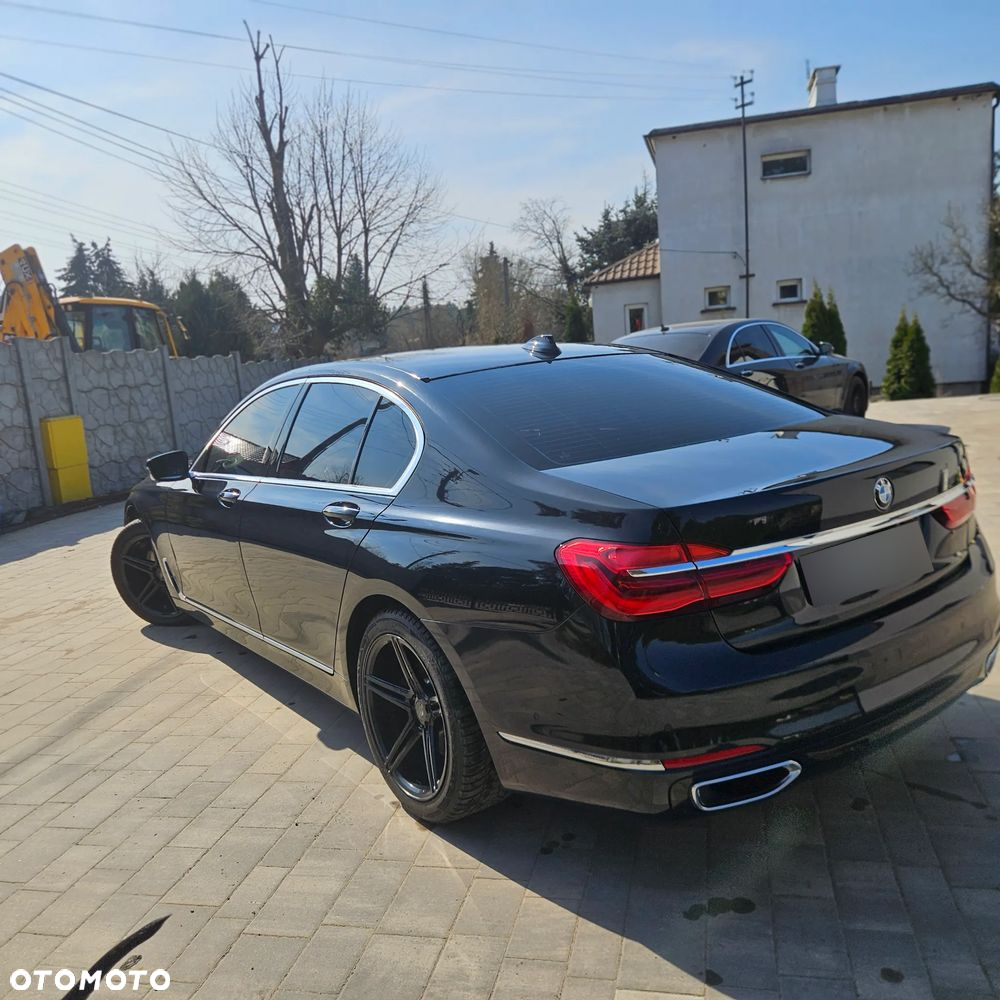 BMW Seria 7 730d - 21