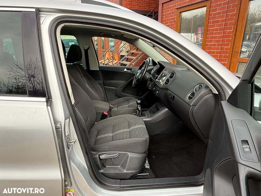 Volkswagen Tiguan - 24