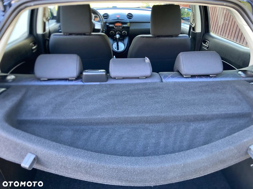 Mazda 2 1.5 Exclusive + - 22