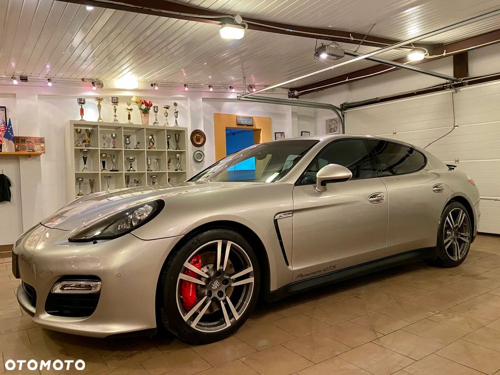 Porsche Panamera GTS PDK - 2