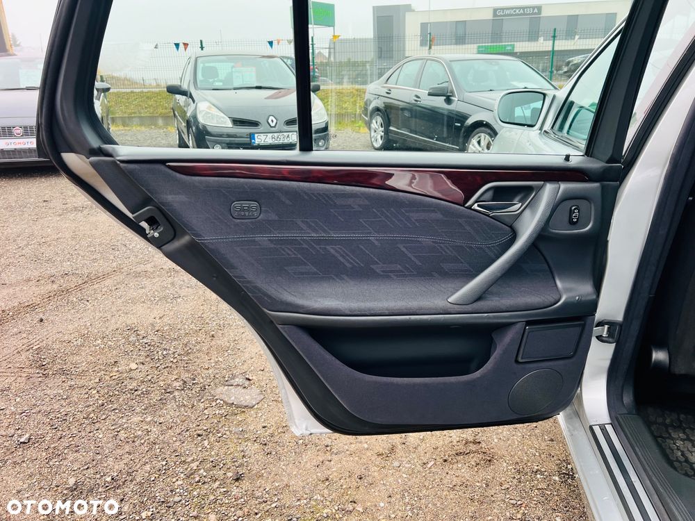 Mercedes-Benz Klasa E - 25