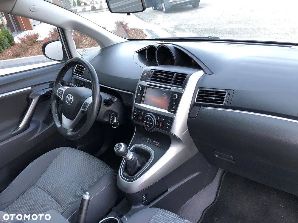 Toyota Verso 1.6 D-4D 5-Sitzer Start/Stop Executive - 30
