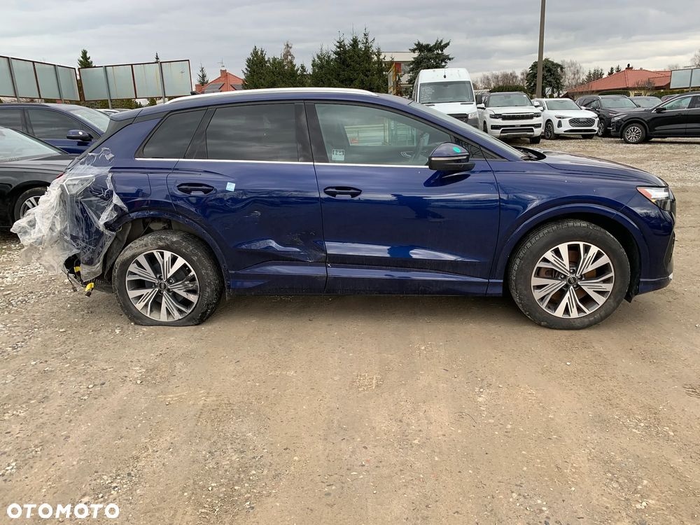 Audi Q4 e-tron 45 quattro - 5