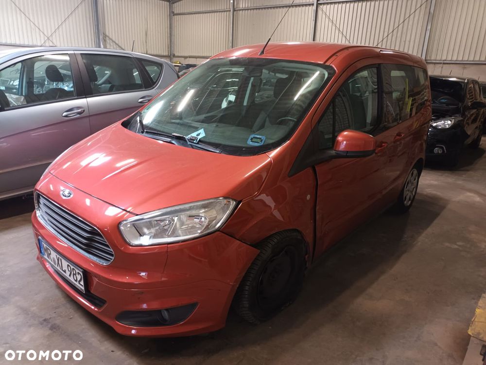 Ford Tourneo Courier - 27