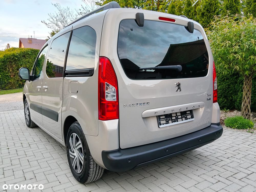 Peugeot Partner 110 Tendance mit Familien-Paket - 4