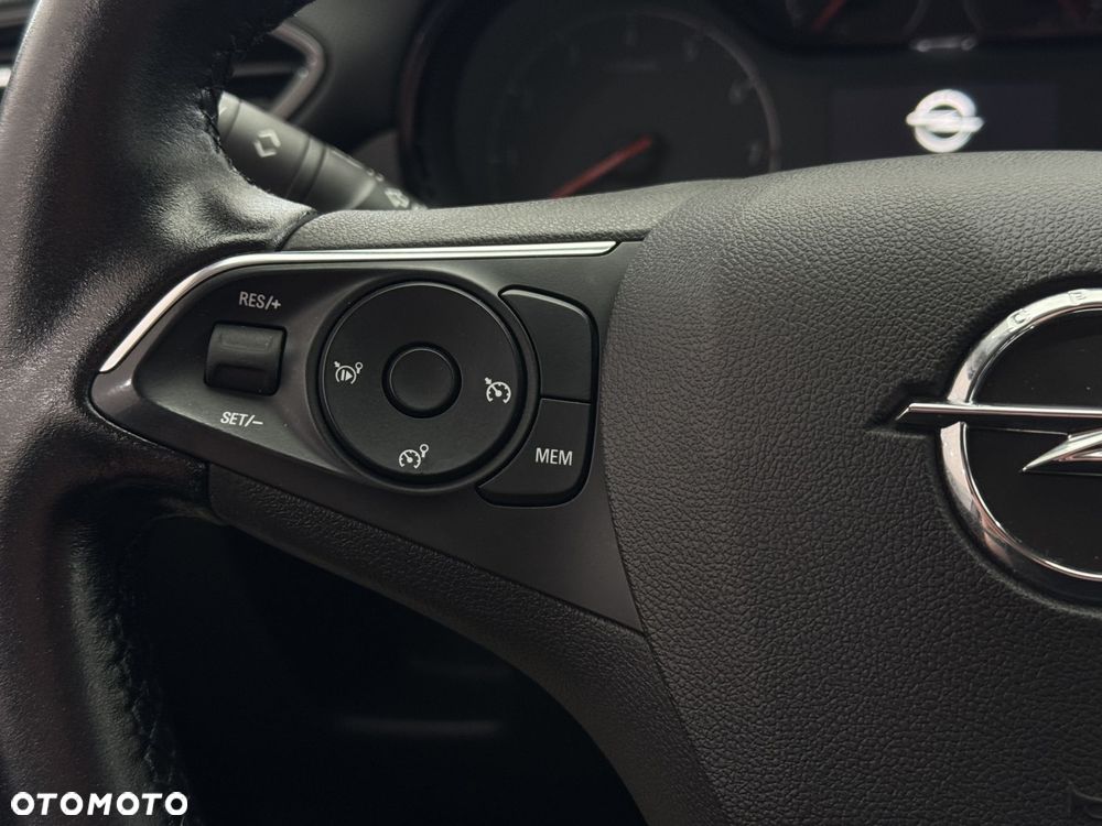 Opel Crossland X - 21