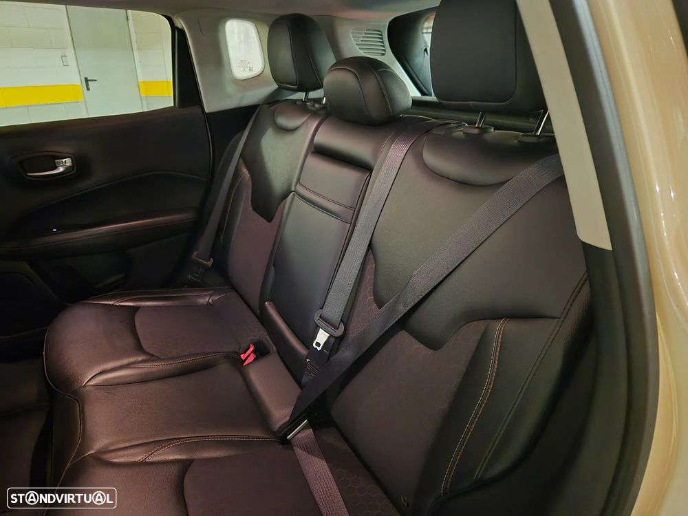 Jeep Compass 1.6 M-Jet Limited - 38