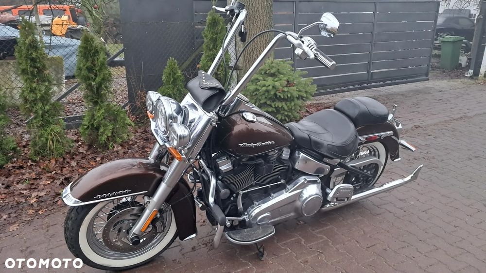 Harley-Davidson Softail Deluxe - 3
