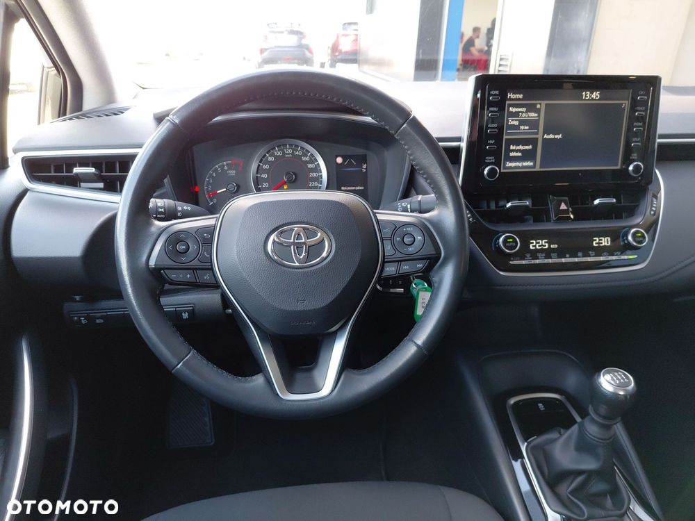 Toyota Corolla - 12