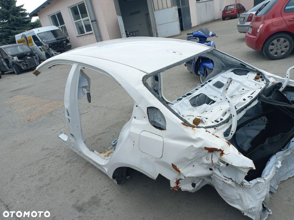 Toyota Corolla E21 sedan 23r dach - 3