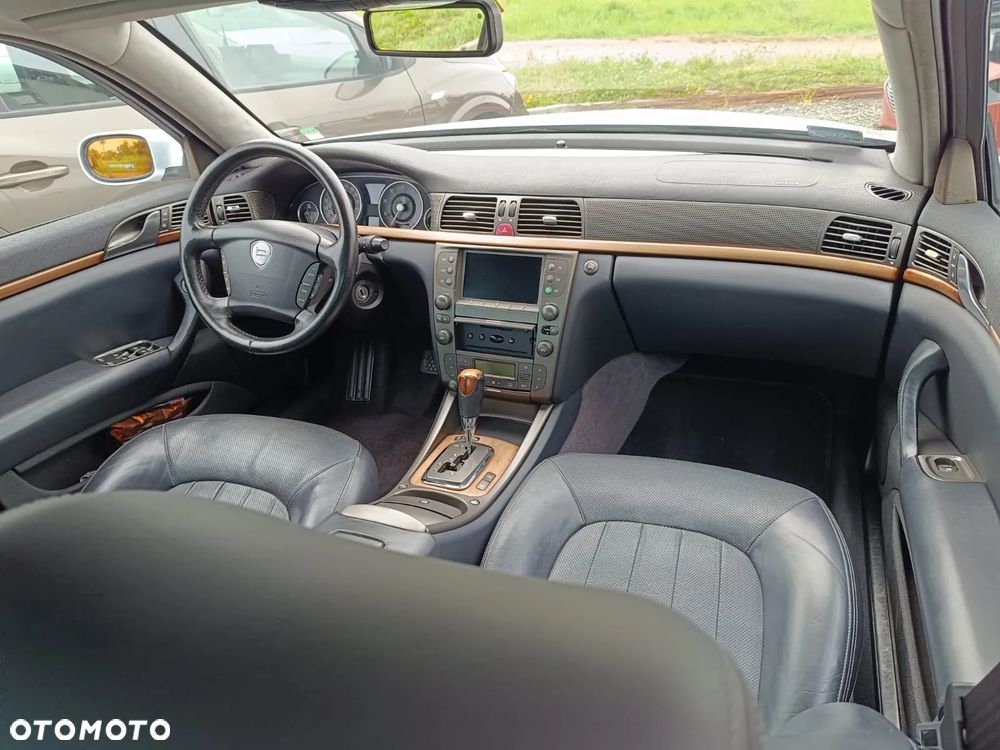 Lancia Thesis 3.2 6V Emblema - 13