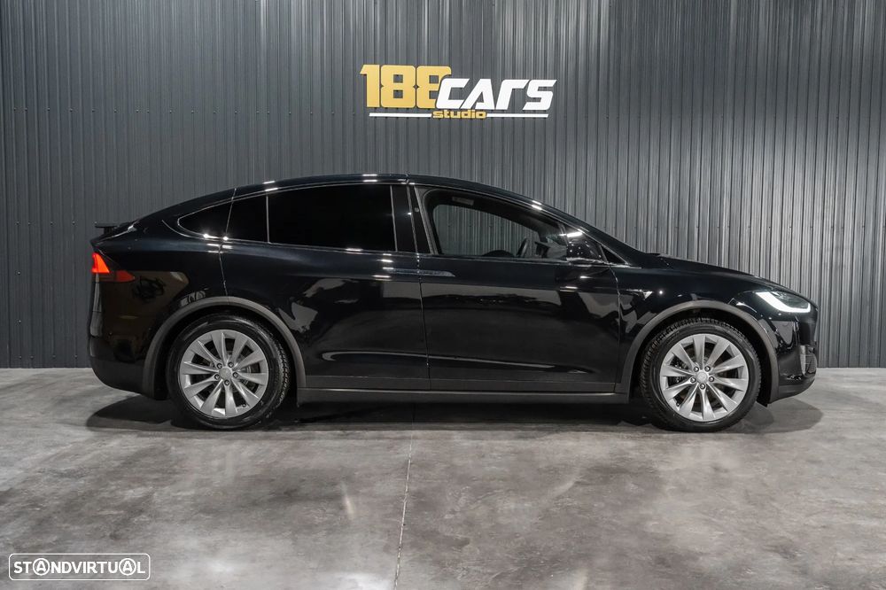 Tesla Model X 100D - 4