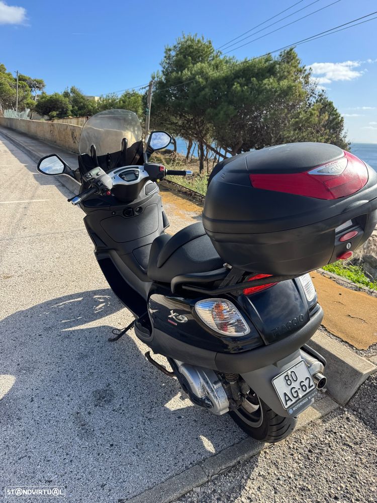 Piaggio XEvo X9 Evolution 500 - 12