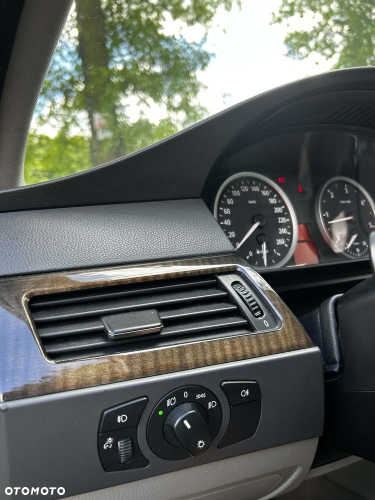BMW Seria 5 - 29
