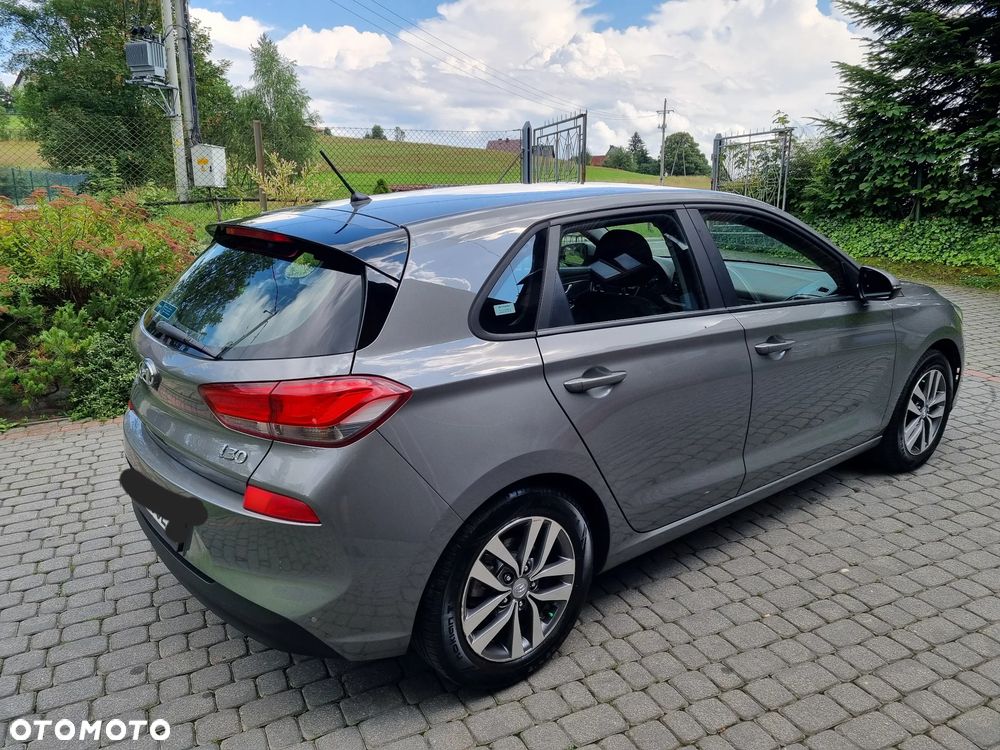 Hyundai i30 1.4 Classic + - 6