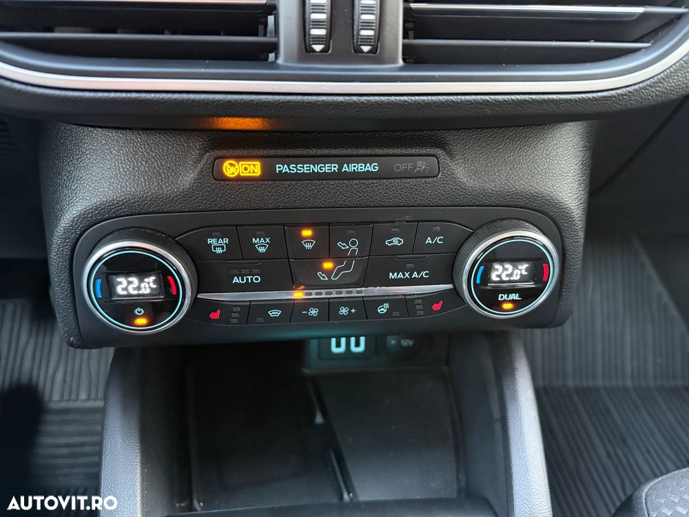 Ford Focus 1.0 EcoBoost Connected - 6