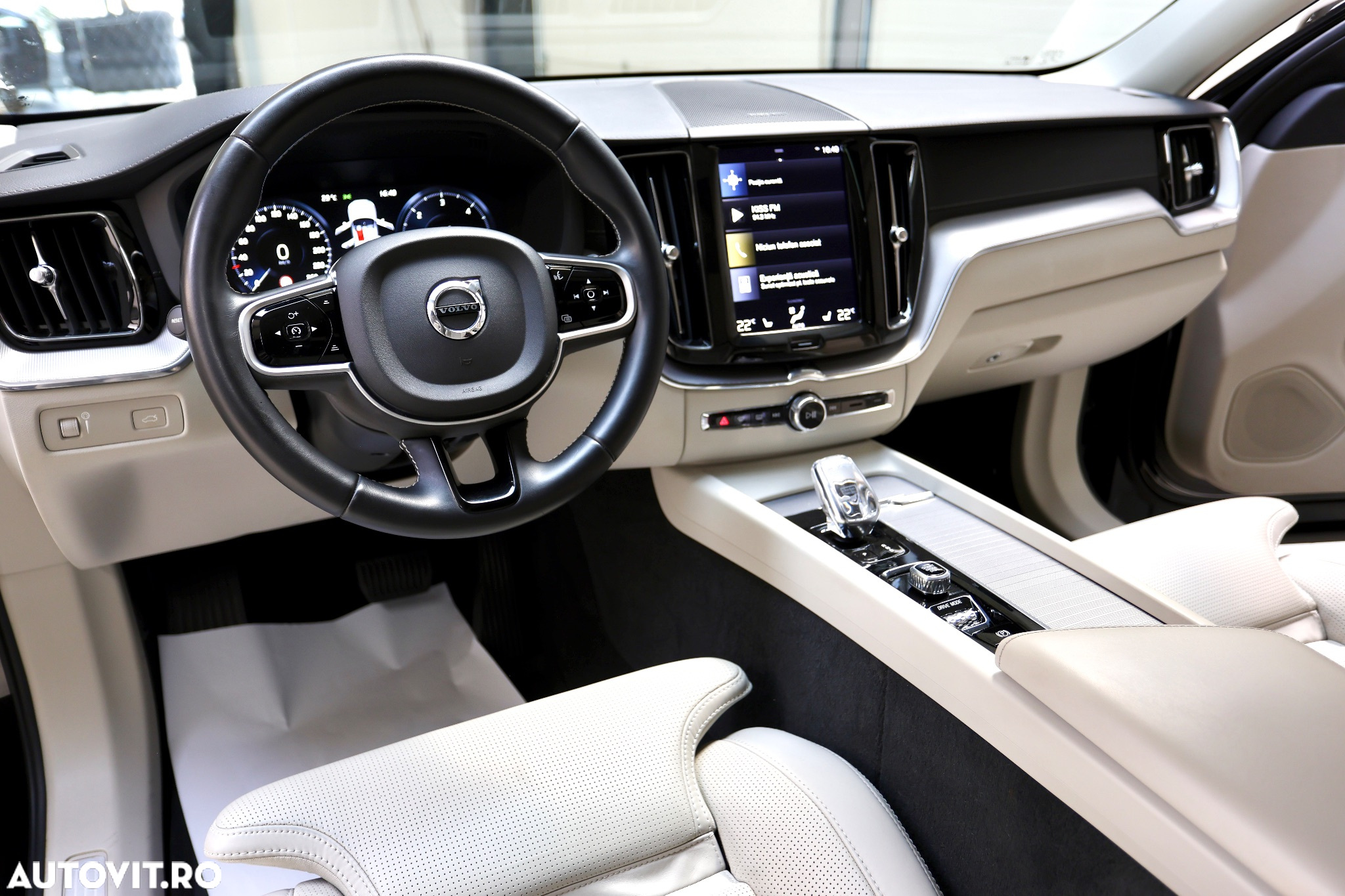 Volvo XC 60 B5 MHEV AT8 AWD Inscription - 24