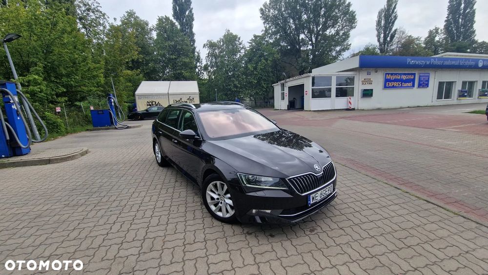Skoda Superb 2.0 TDI Ambition - 2