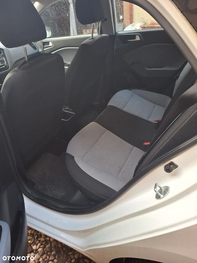 Hyundai i20 1.2 - 5