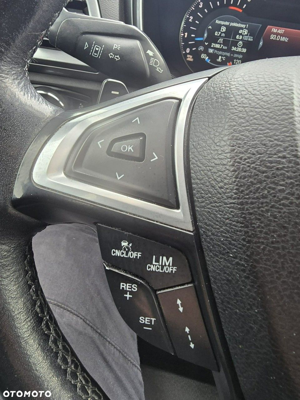 Ford Mondeo - 27