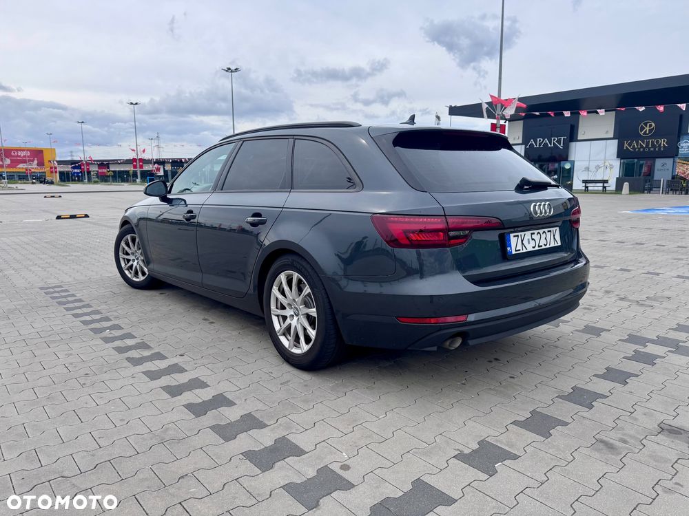 Audi A4 Avant - 4