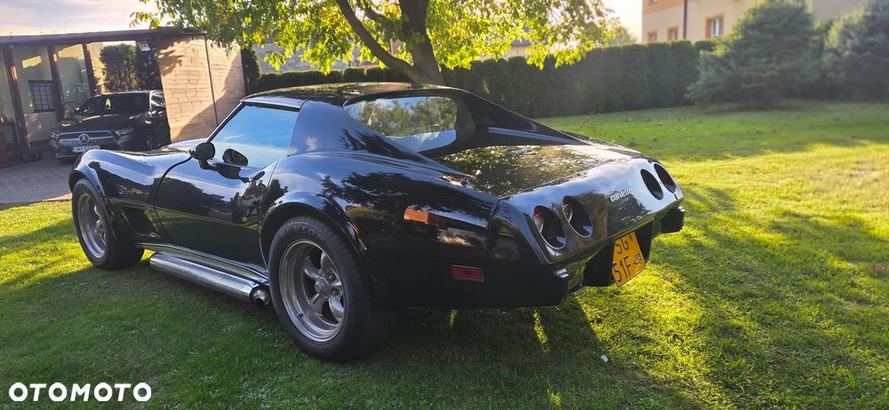 Chevrolet Corvette - 5
