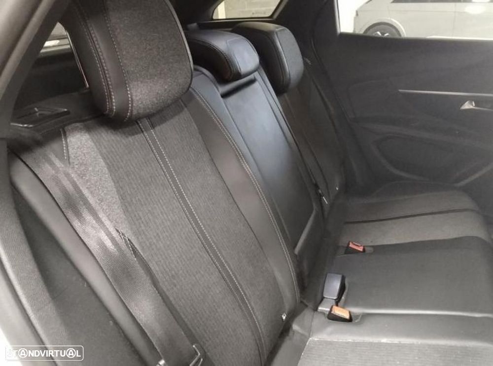 Peugeot 3008 - 4