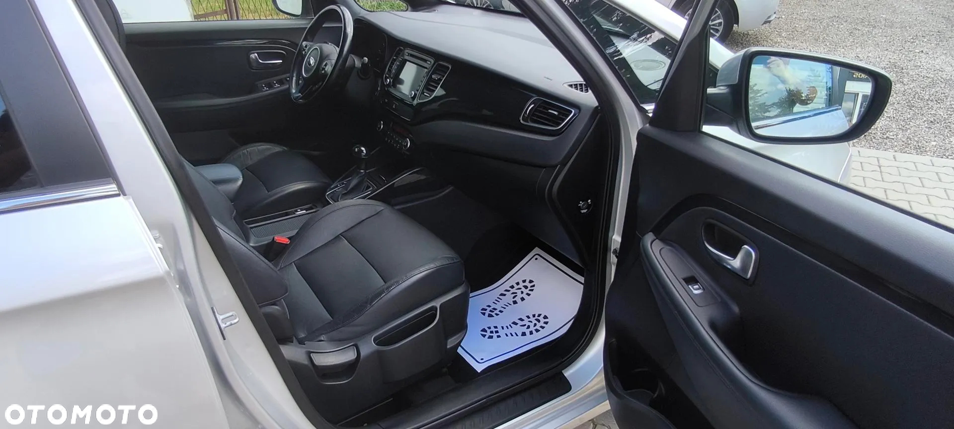 Kia Carens 1.7 CRDi XL 7os - 9
