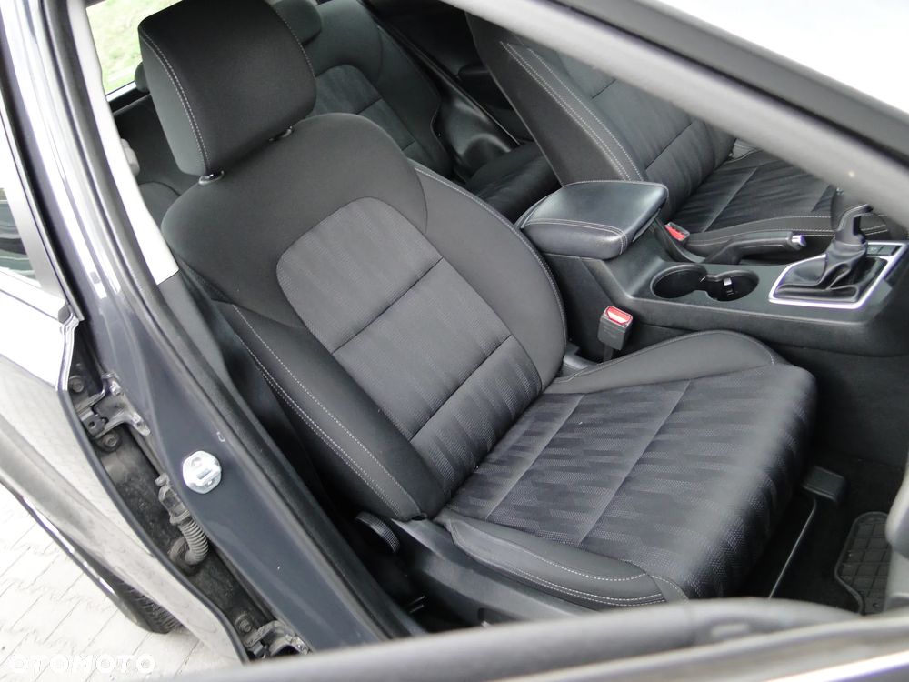 Kia Sportage 1.6 GDI M 2WD - 30