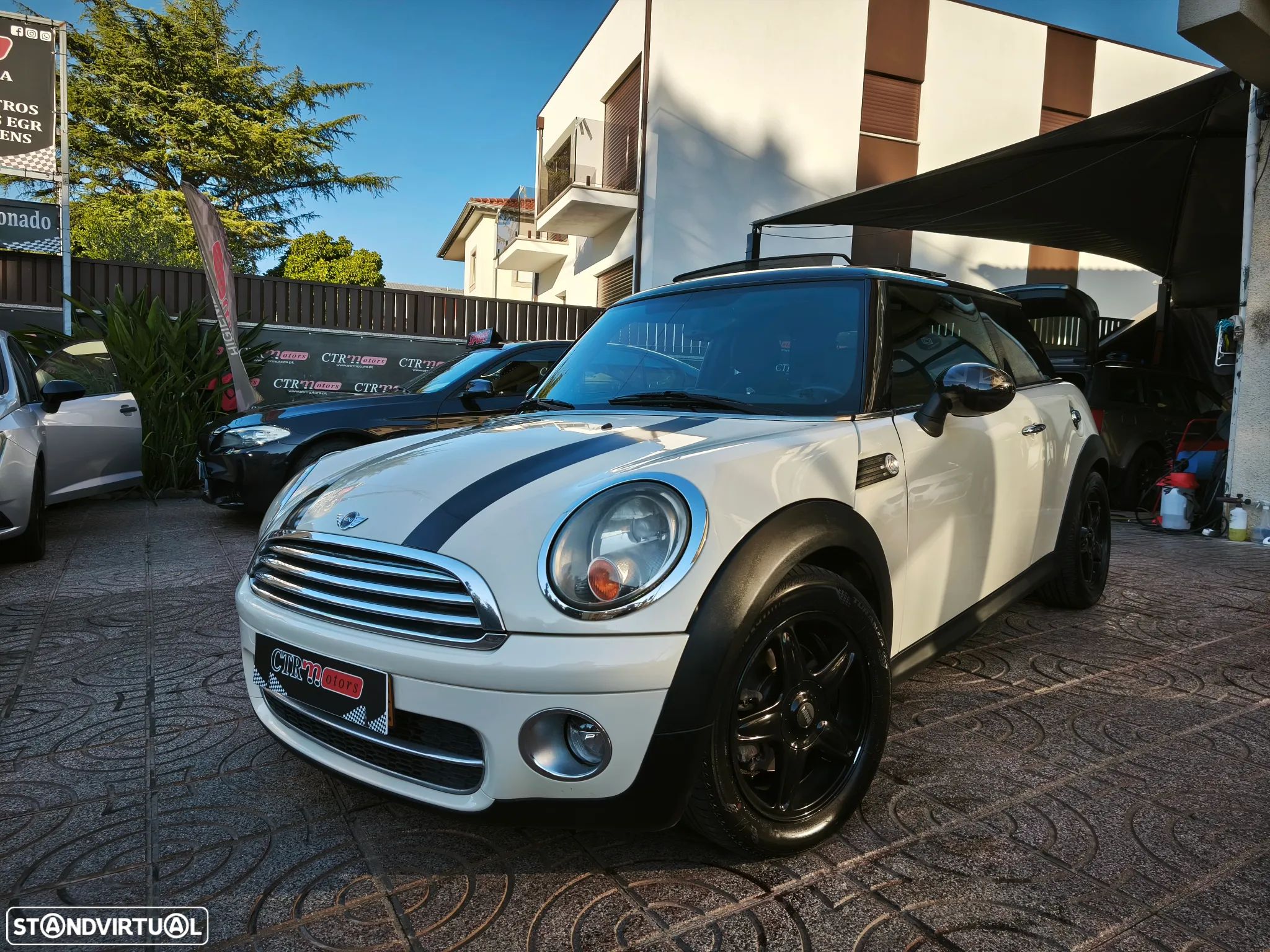 MINI 3 Portas Cooper D - 1