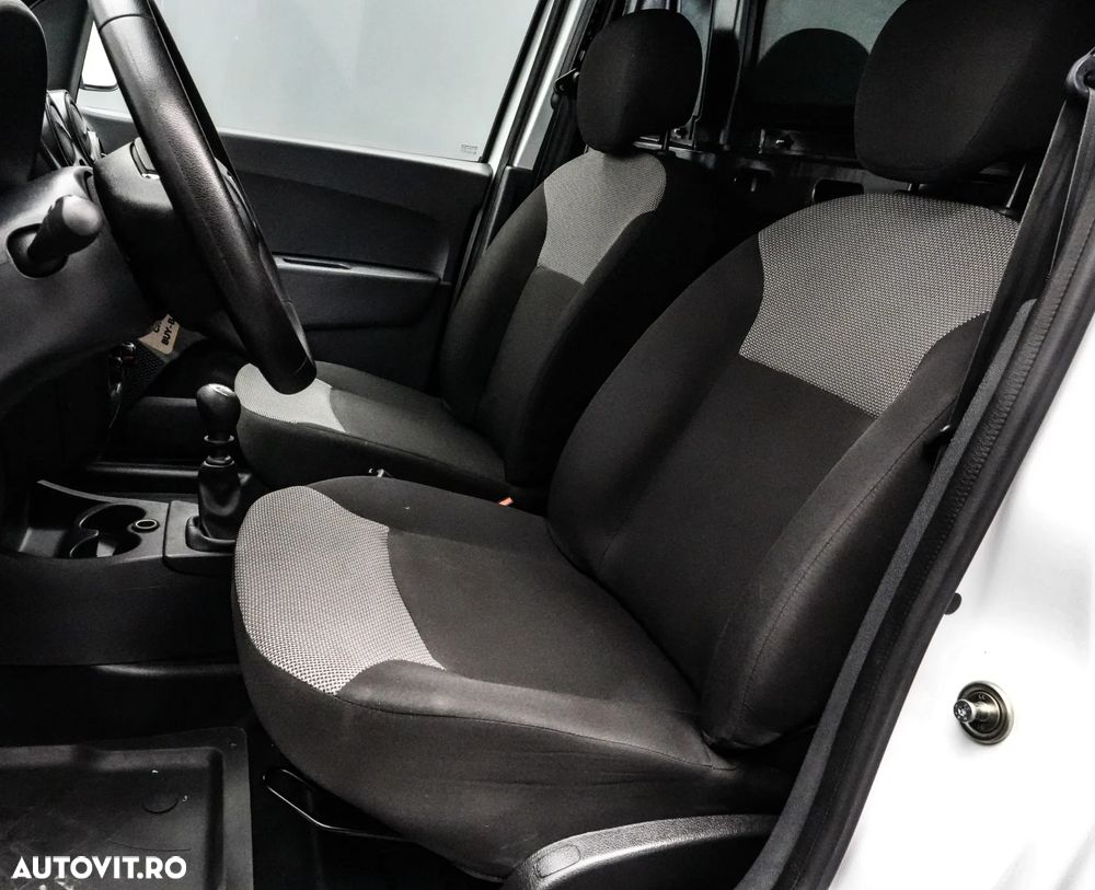 Dacia Dokker 1.5 Blue dCi Laureate - 12