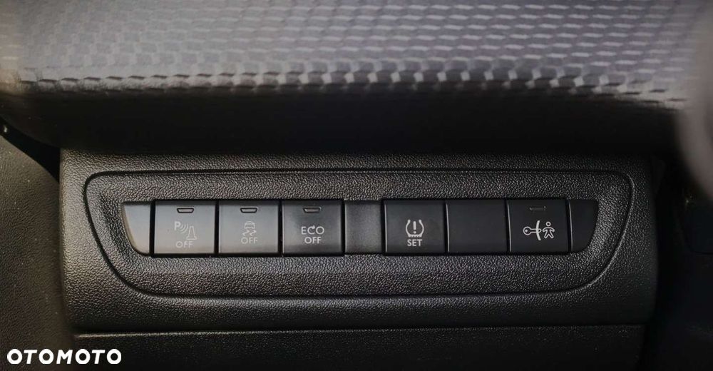 Peugeot 2008 - 28