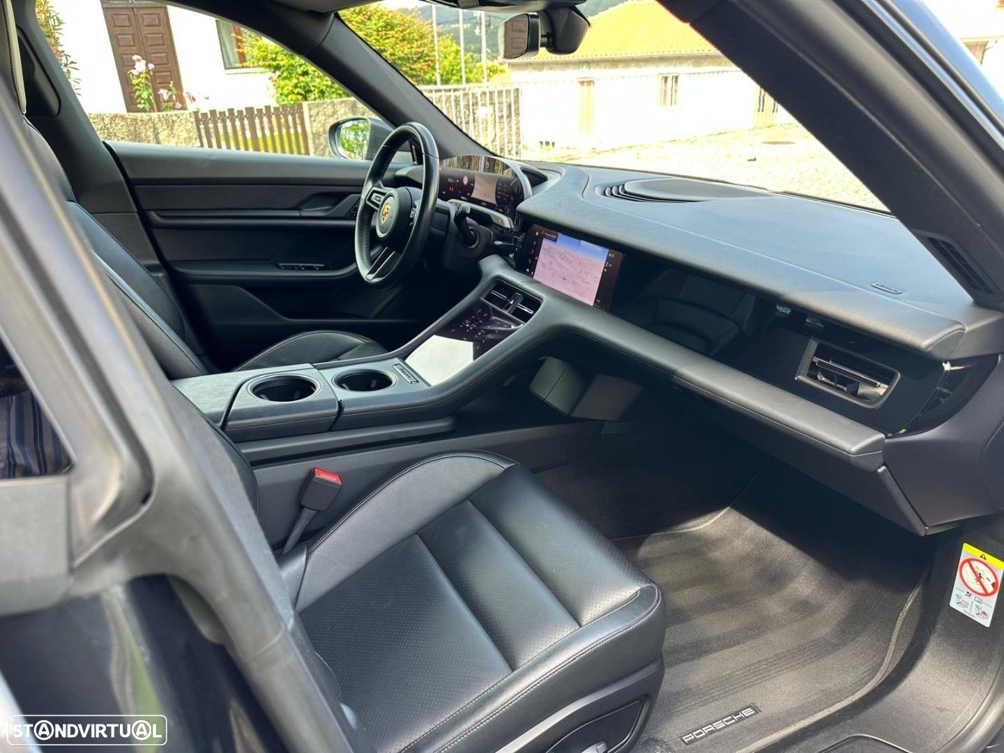 Porsche Taycan bateria Performance Plus - 31