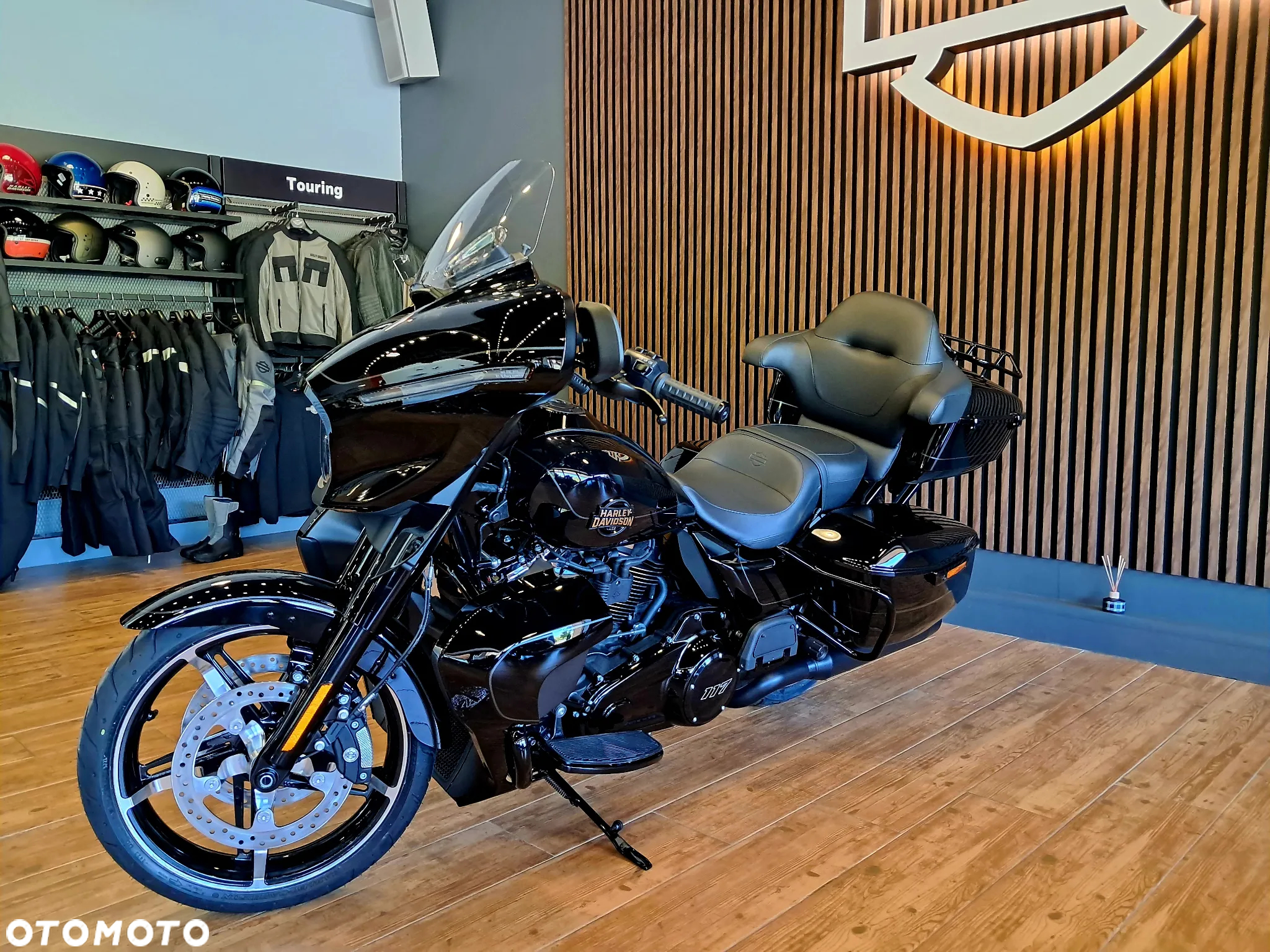 Harley-Davidson Touring Street Glide - 8