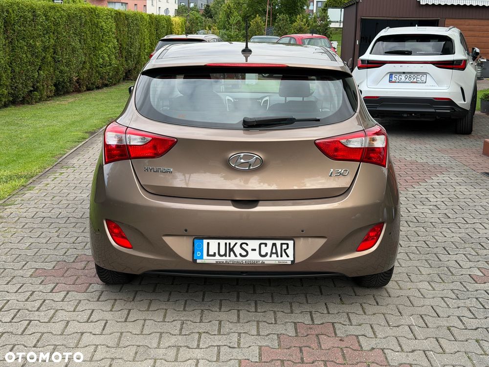 Hyundai i30 blue 1.4 Classic Navigation - 6