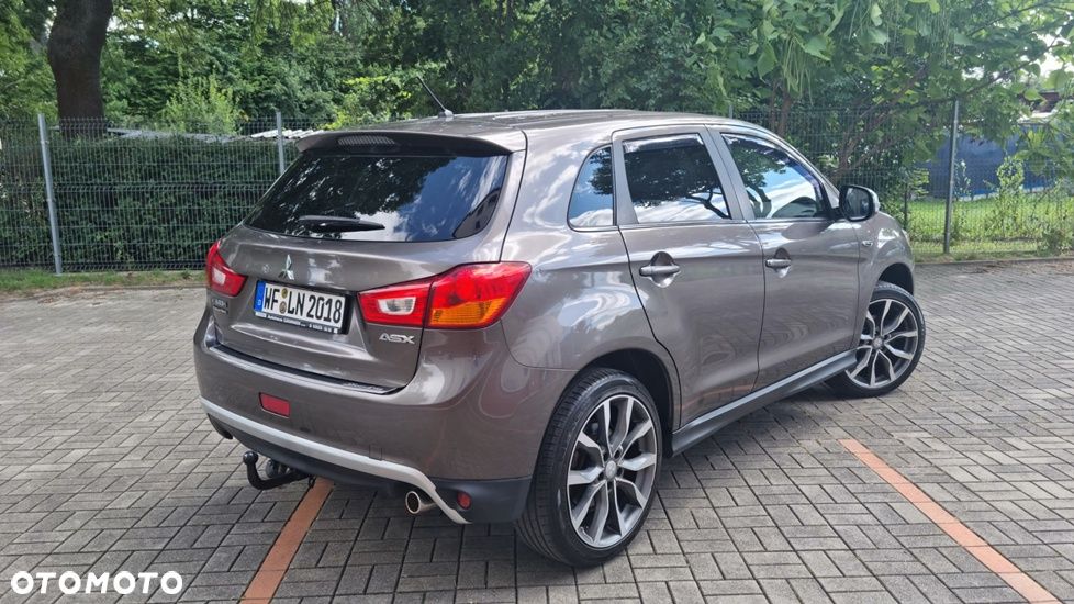 Mitsubishi ASX 1.8 DI-D 2WD Diamant Edition - 10