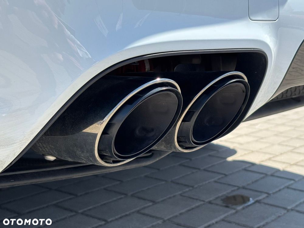 Porsche Cayenne - 22