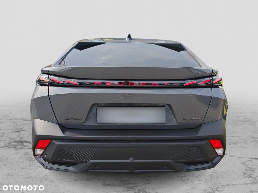 Peugeot 408 - 4