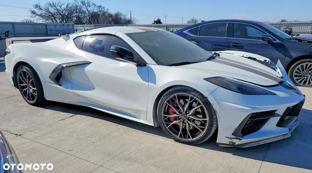 Chevrolet Corvette Stingray 2LT 6.2 V8 Automatik - 33