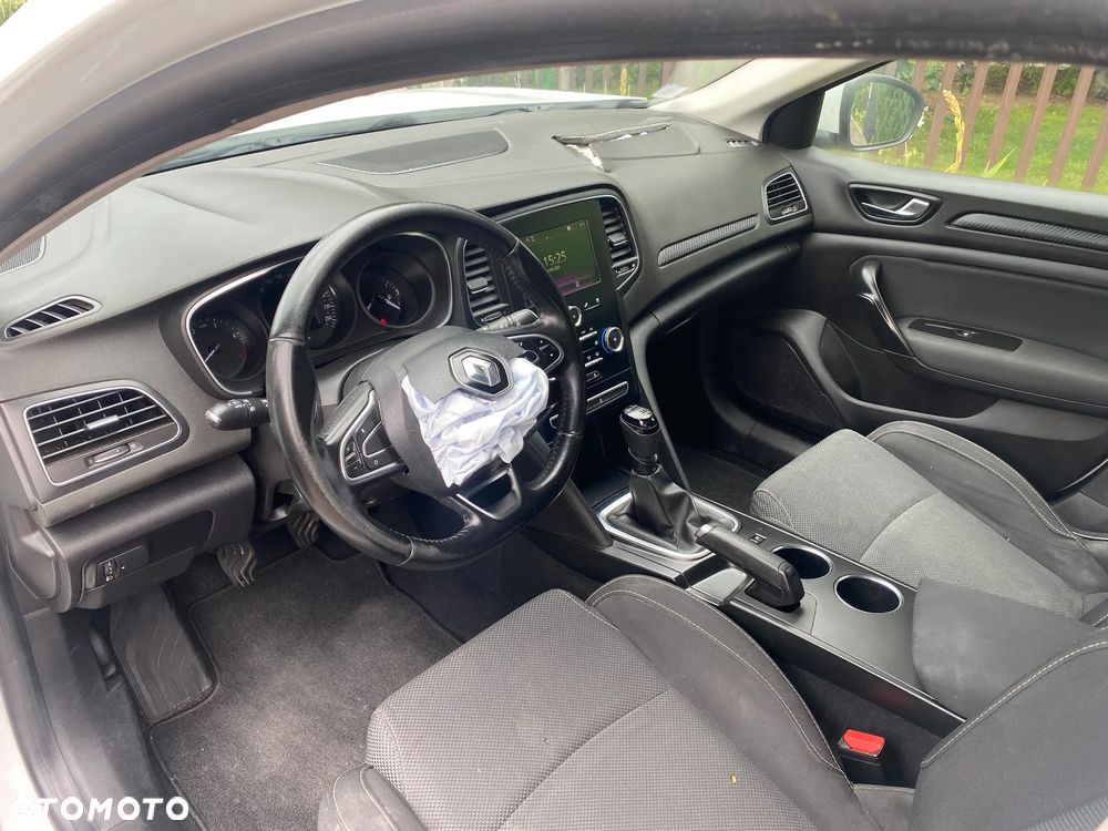 Renault Megane 1.5 Blue dCi Intens - 4