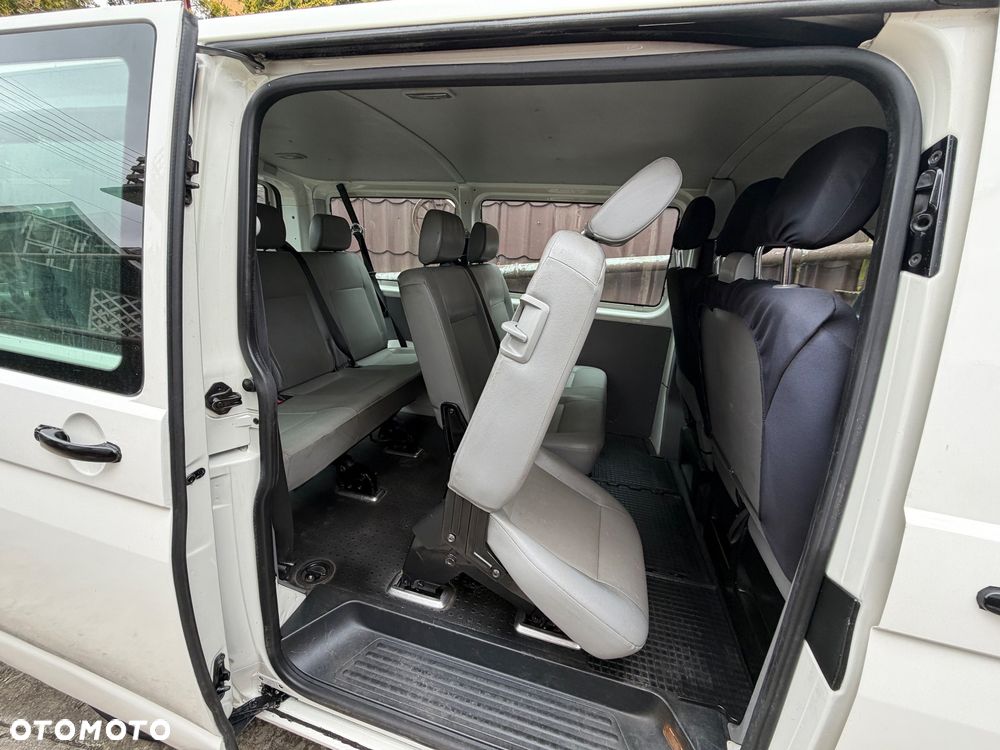 Volkswagen Transporter - 14